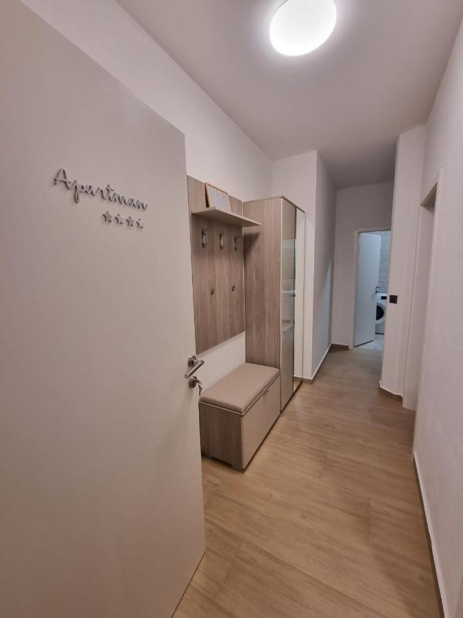 Studio apartman Toni Drniš Esterno foto