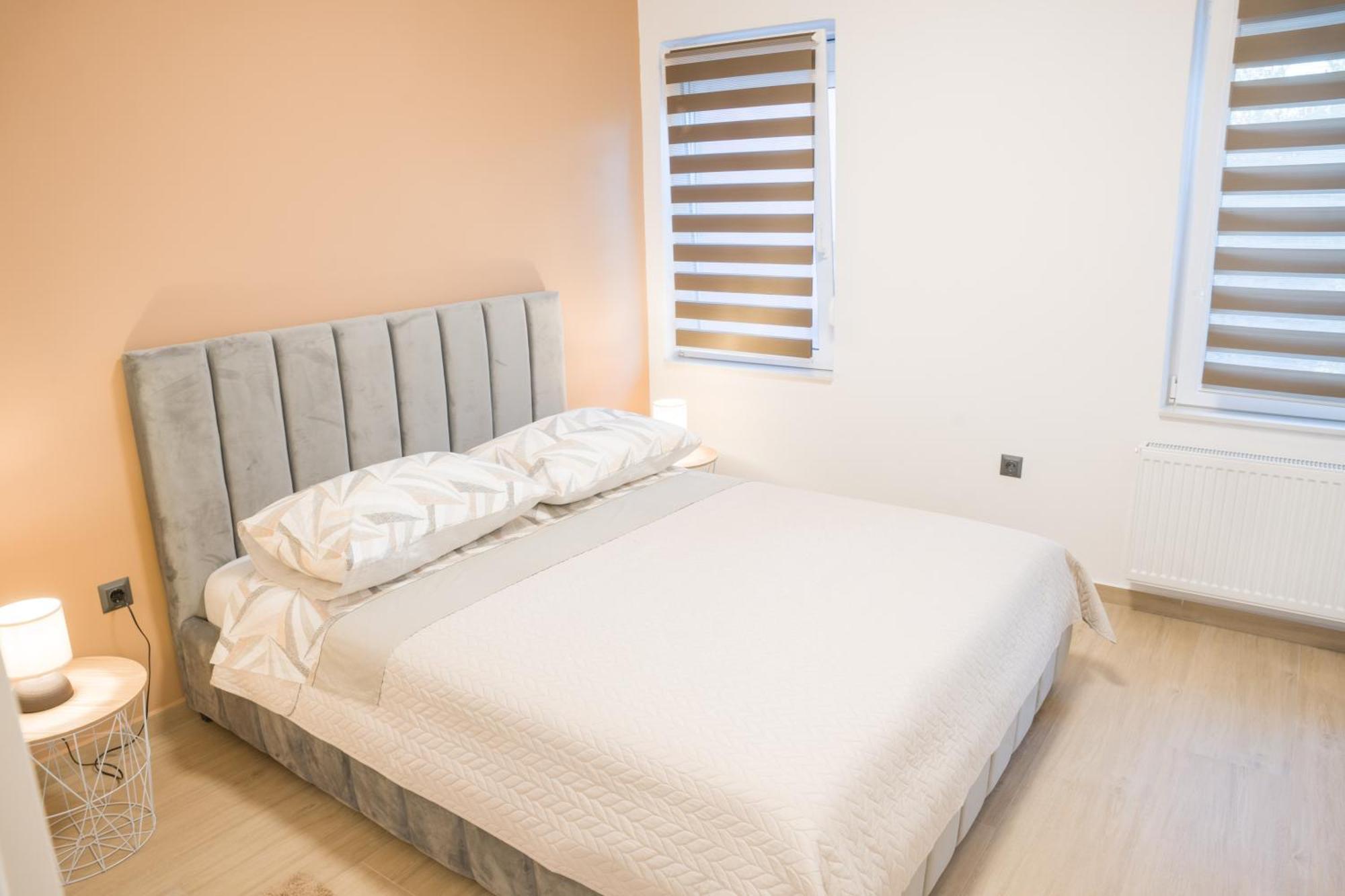 Studio apartman Toni Drniš Esterno foto